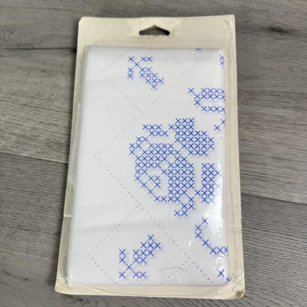 Vintage WonderArt Colonial Rose Quilt Blocks Cross Stitch 6 Precut White